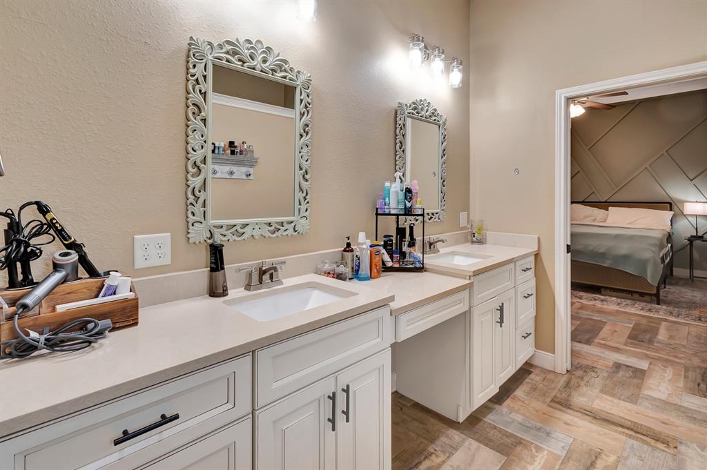 80 Pineview Road, Concan, Texas image 28