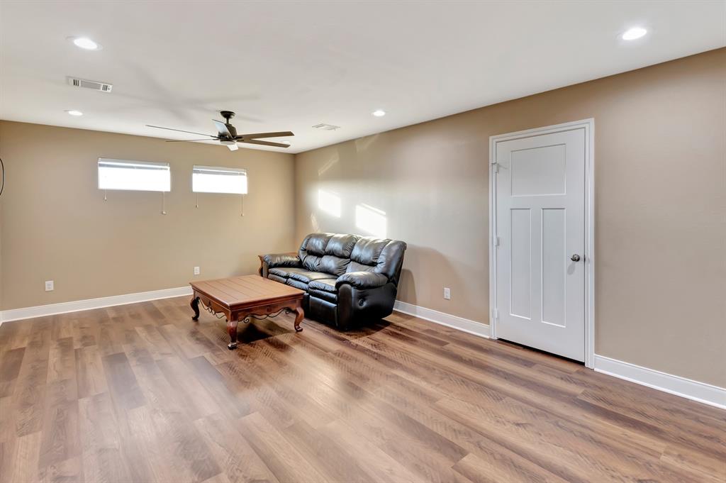 80 Pineview Road, Concan, Texas image 39