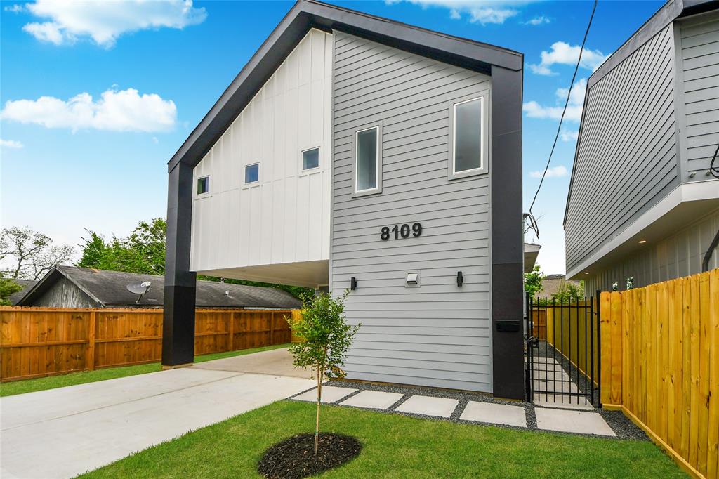 8109 Rock Rose Street, Houston, Texas image 1
