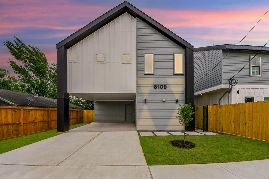 8109 Rock Rose Street, Houston, Texas image 38