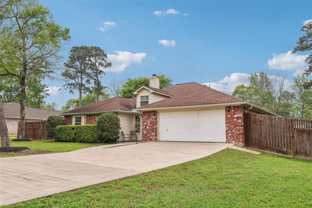7022 Ramblewood Drive, Magnolia, Texas image 1