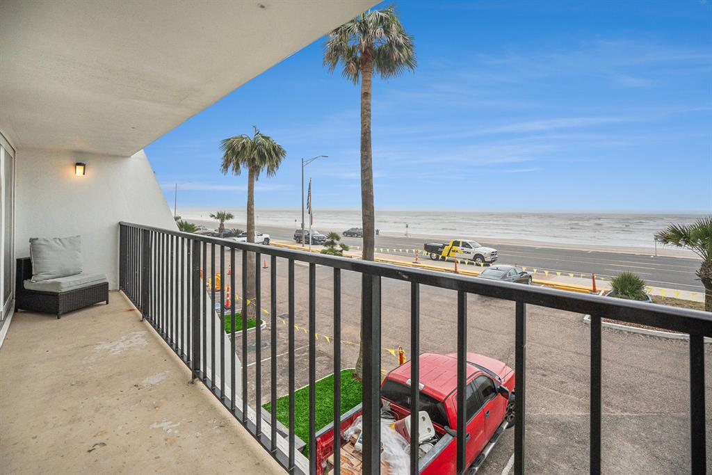 7310 Seawall Blvd Blvd #210, Galveston, Texas image 11
