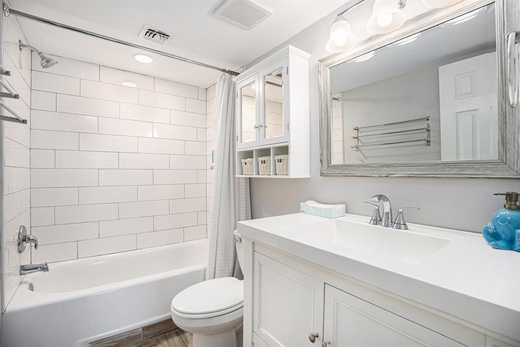7310 Seawall Blvd Blvd #210, Galveston, Texas image 17