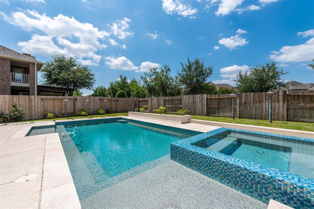 12507 Shorelands Road, Cypress, Texas image 2