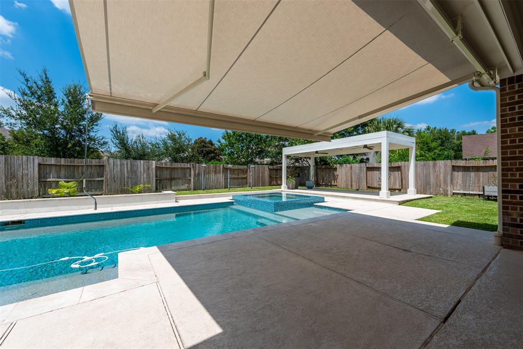 12507 Shorelands Road, Cypress, Texas image 3