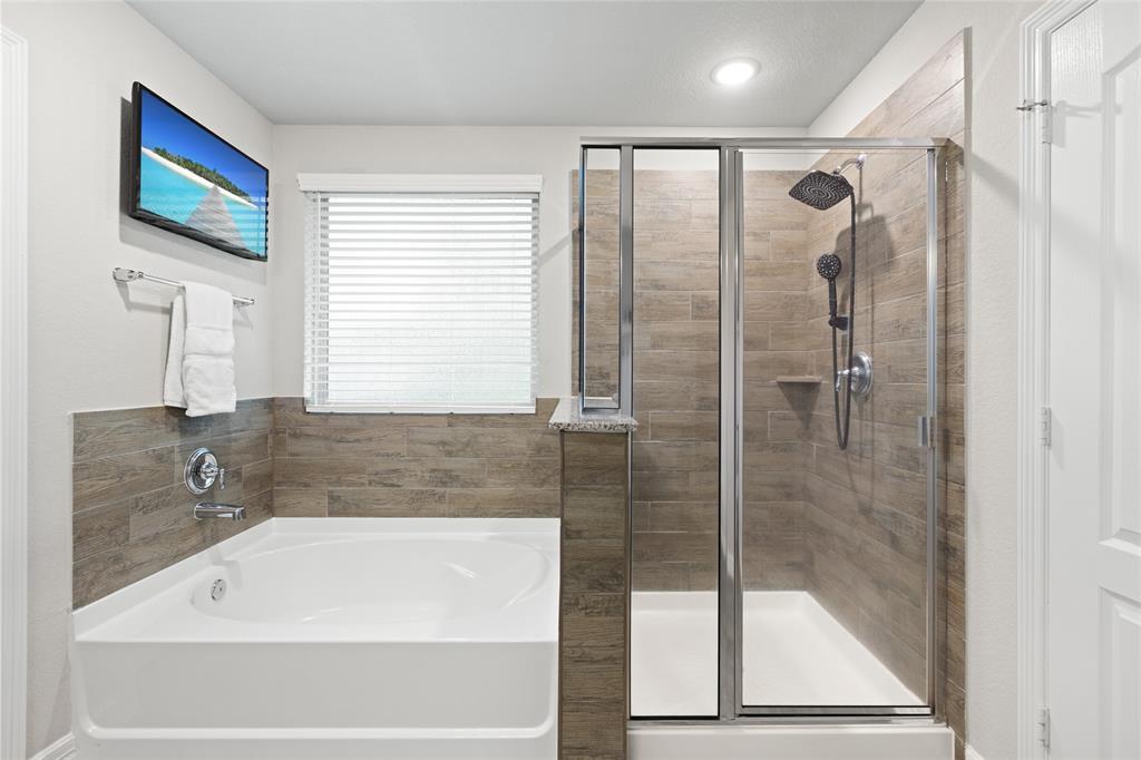 112 Wind Flower Track Court, Conroe, Texas image 30