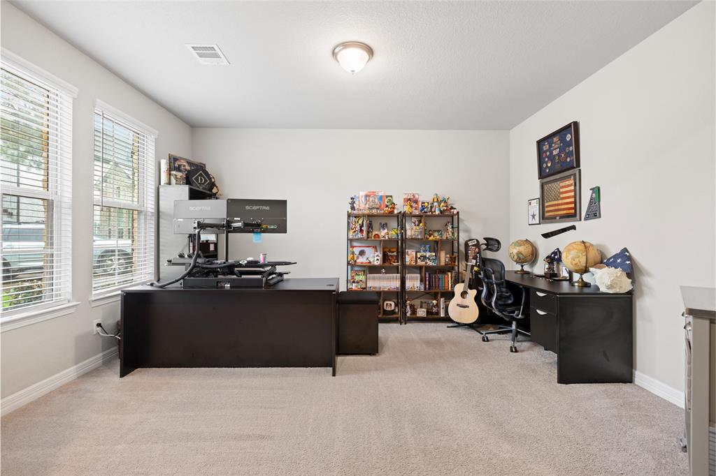 112 Wind Flower Track Court, Conroe, Texas image 6