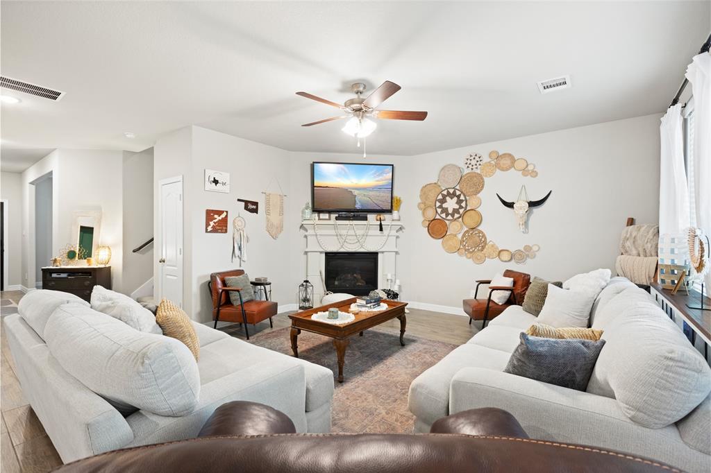 112 Wind Flower Track Court, Conroe, Texas image 12