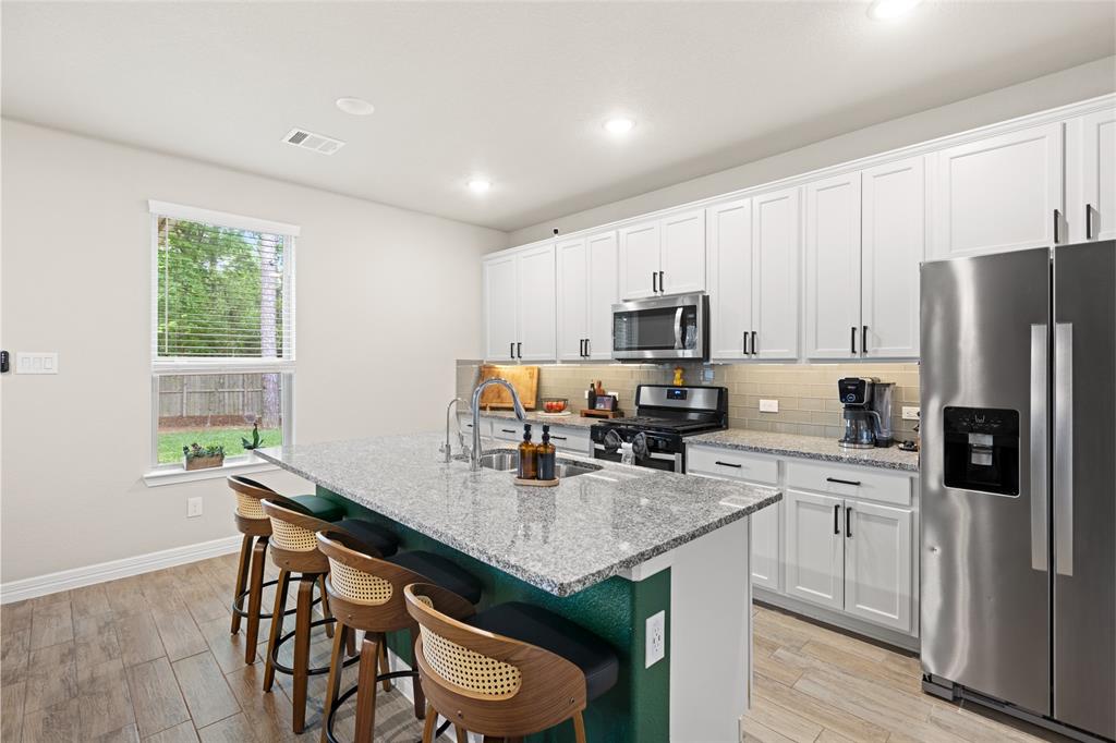 112 Wind Flower Track Court, Conroe, Texas image 15