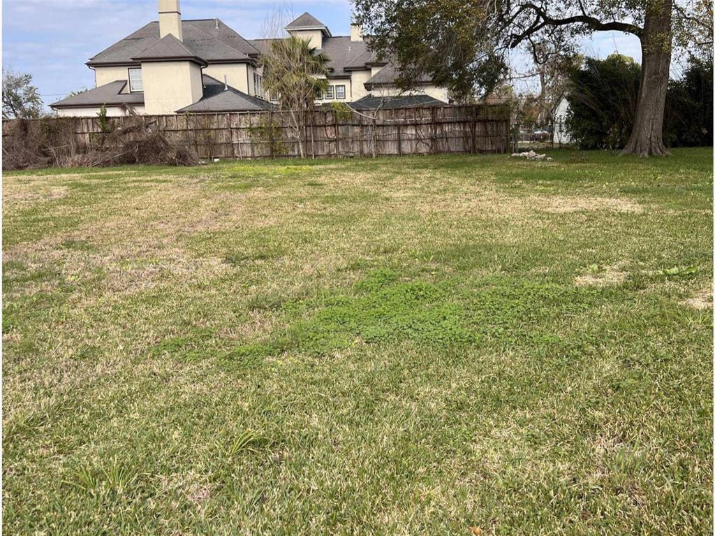 121-123 Van Molan Street, Houston, Texas image 1
