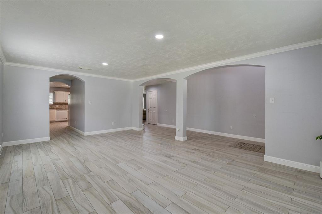 Photo 5 of 27 of 2214 Brimmage Drive house