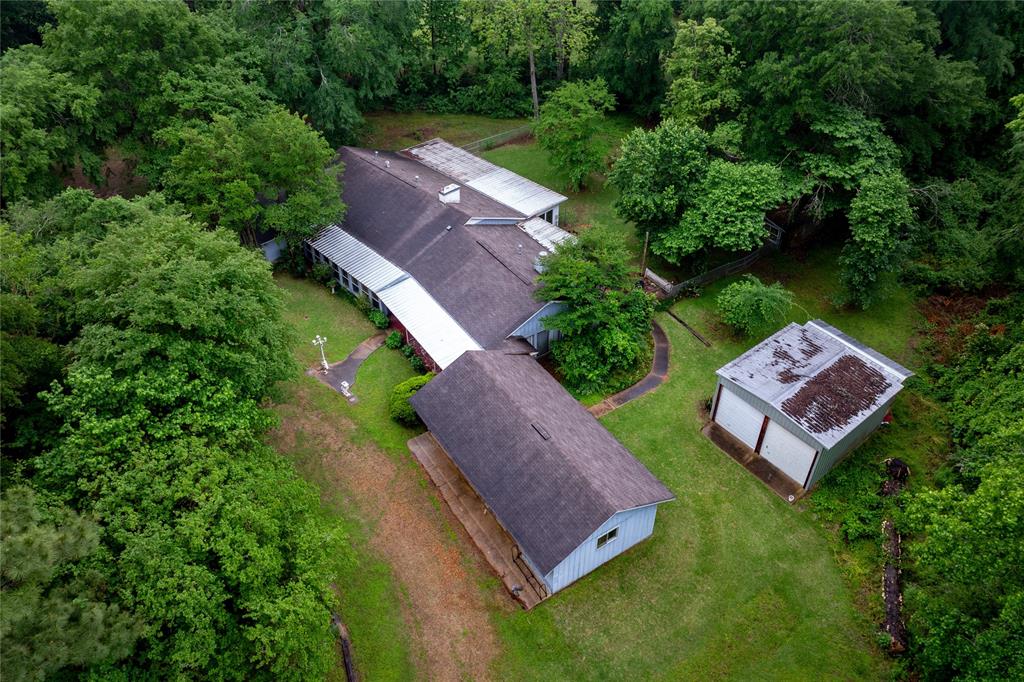 404 N Grace Street, Crockett, Texas image 2