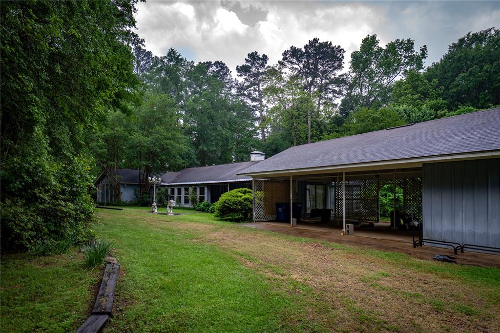 404 N Grace Street, Crockett, Texas image 3