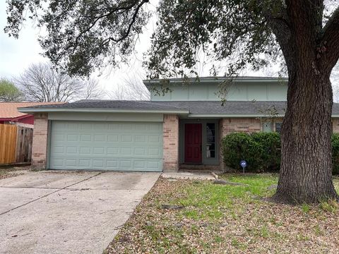 Single Family Residence in Houston TX 7810 Smokey Drive.jpg