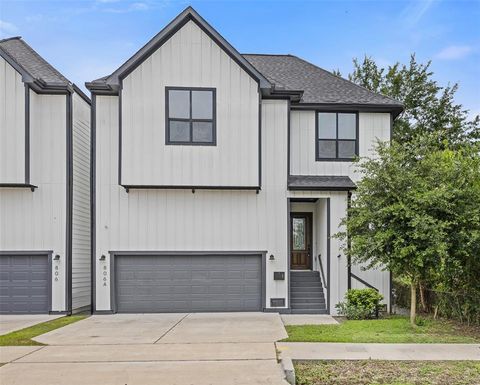 Photo of 806 E 39th St St #A, Houston, TX 77022 (MLS # 7780075)