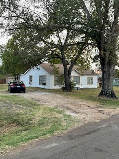 A home in Bremond