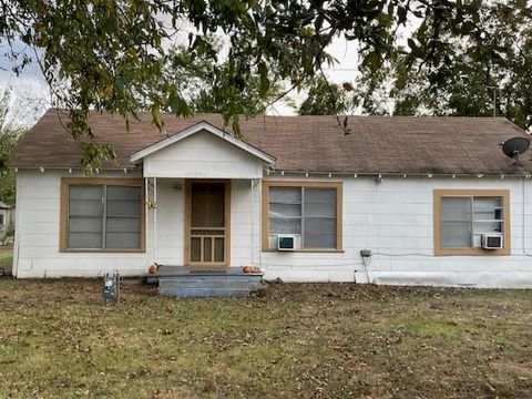 A home in Bremond