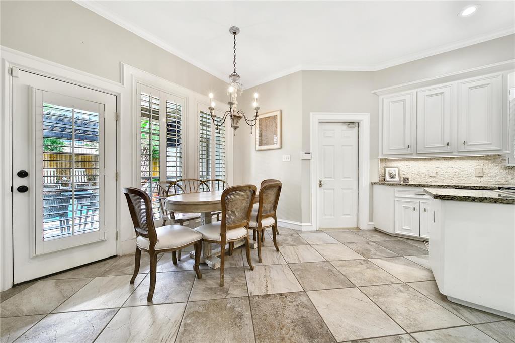 3 Pecan Trail Lane, Houston, Texas image 28