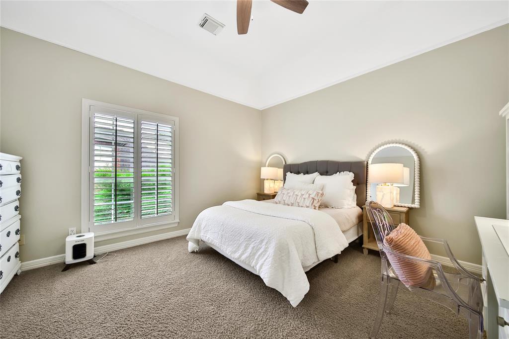 3 Pecan Trail Lane, Houston, Texas image 40