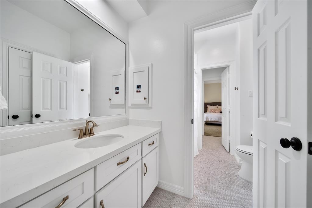 3 Pecan Trail Lane, Houston, Texas image 39