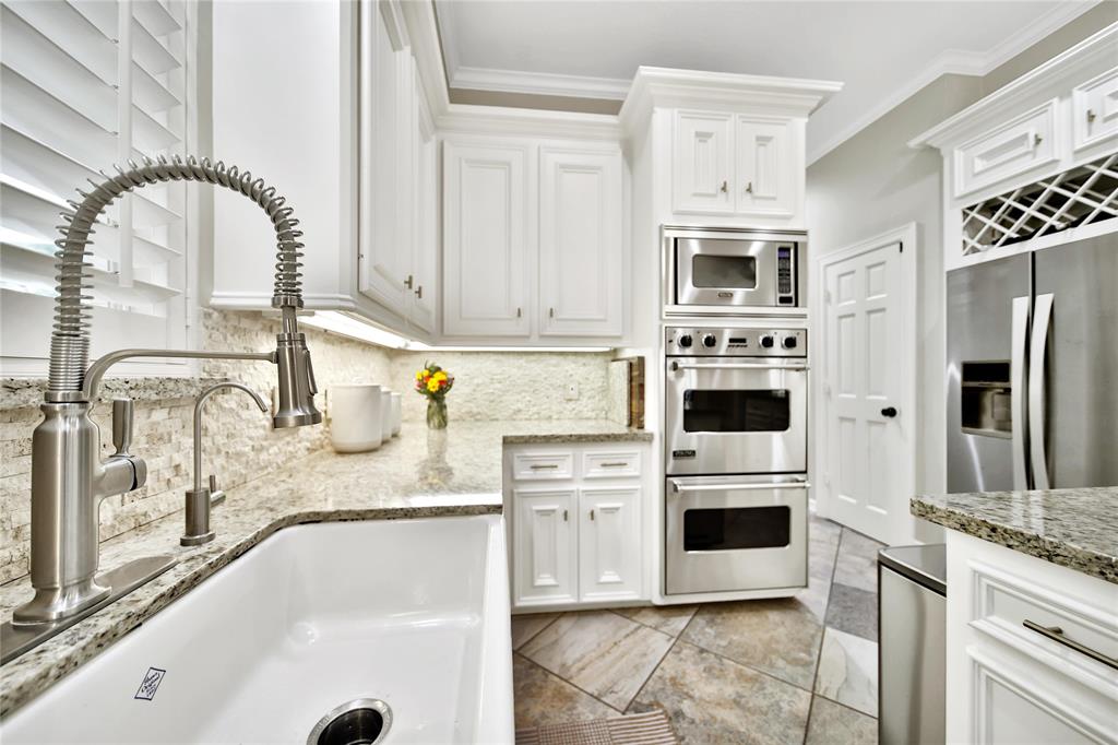 3 Pecan Trail Lane, Houston, Texas image 25