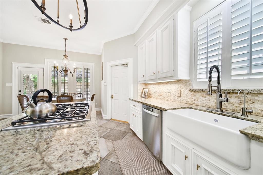 3 Pecan Trail Lane, Houston, Texas image 23