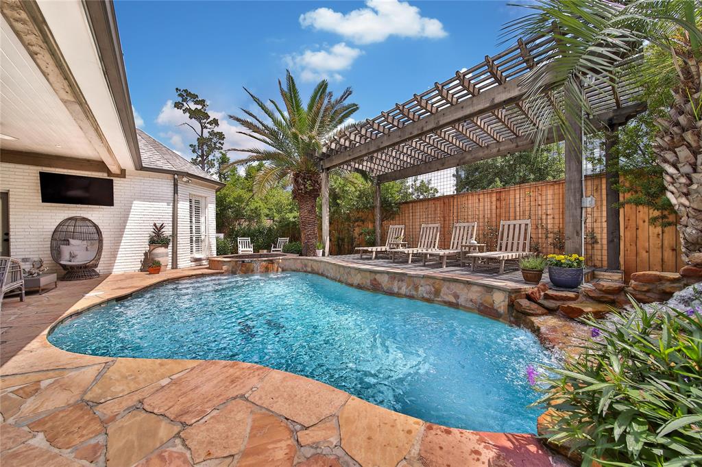 3 Pecan Trail Lane, Houston, Texas image 13