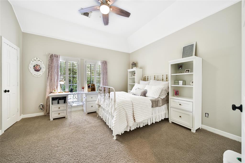3 Pecan Trail Lane, Houston, Texas image 37