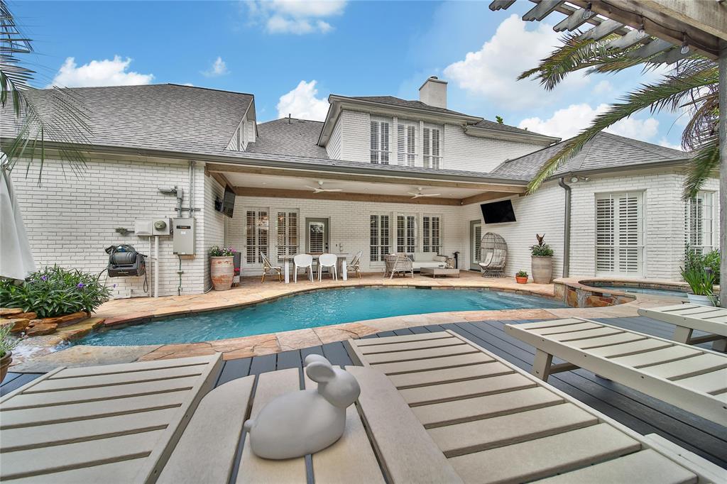 3 Pecan Trail Lane, Houston, Texas image 11