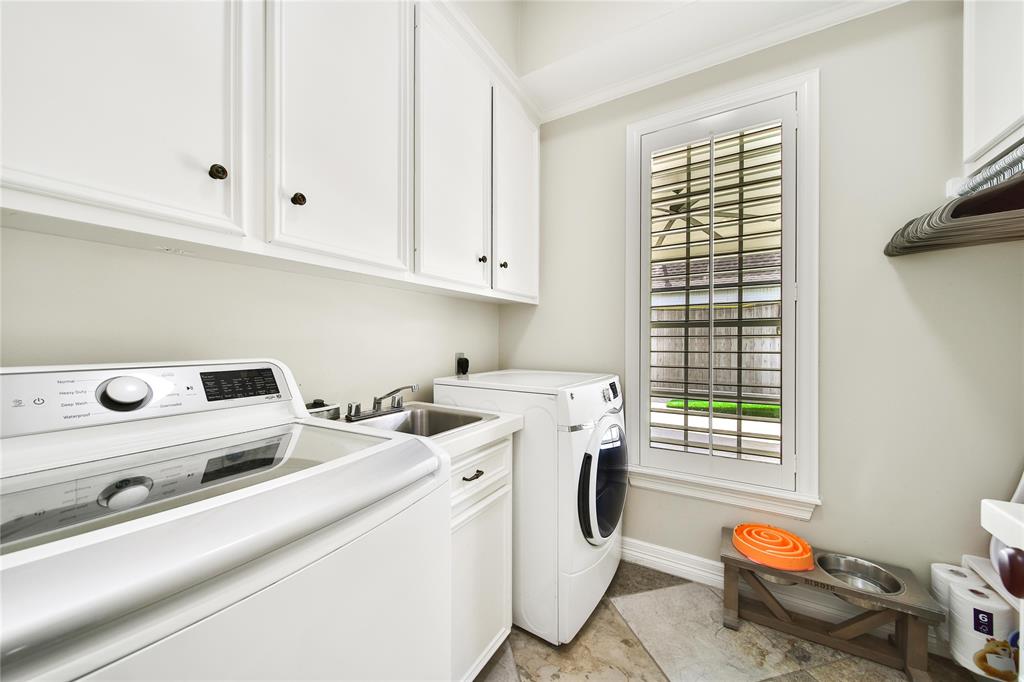 3 Pecan Trail Lane, Houston, Texas image 42