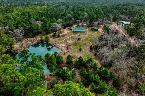 A home in La Grange