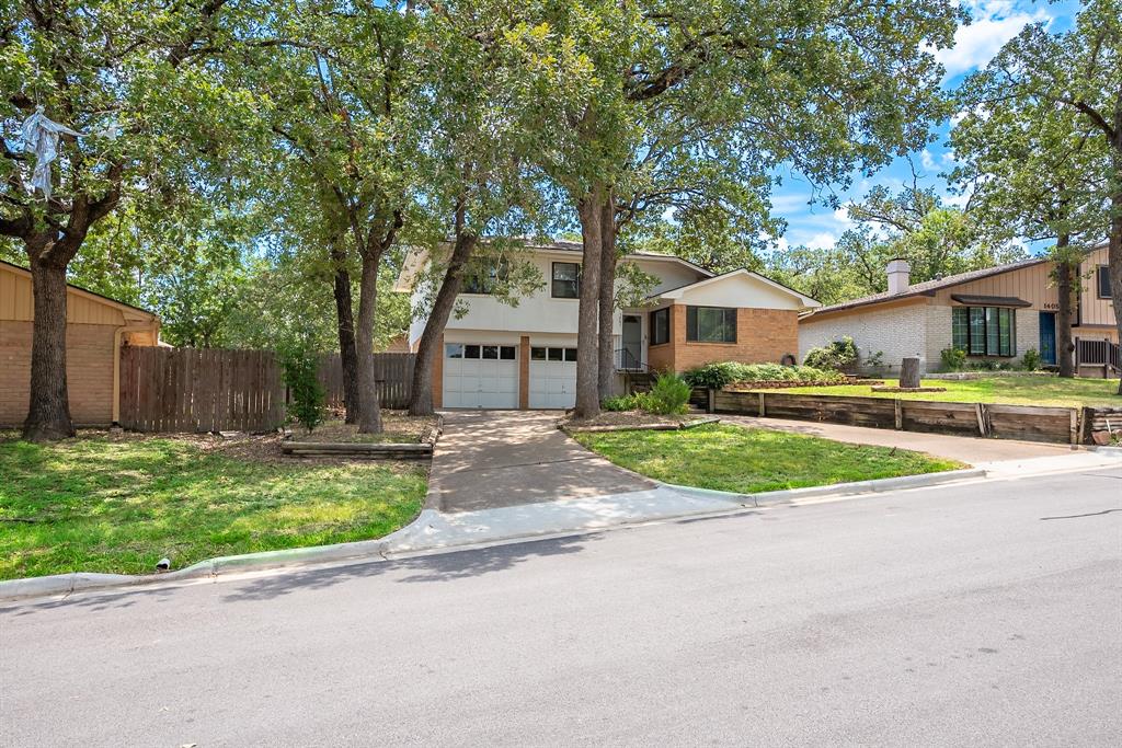 1403 Magnolia Drive, College Station, Texas image 2