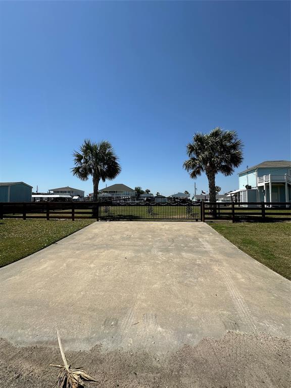 1297 N Crystal Beach Road, Crystal Beach, Texas image 3
