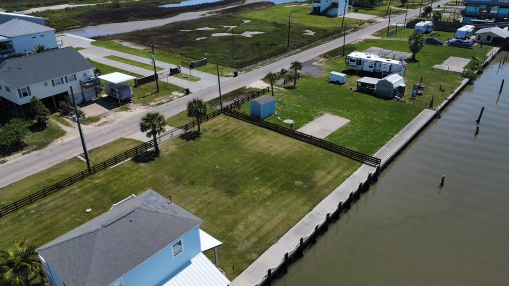 1297 N Crystal Beach Road, Crystal Beach, Texas image 2
