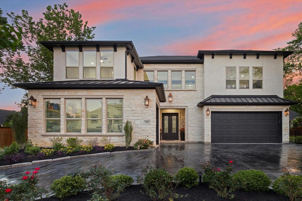 321 Waterford Way