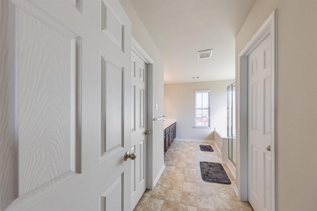 807 Rough Cut Court, Houston, Texas image 23