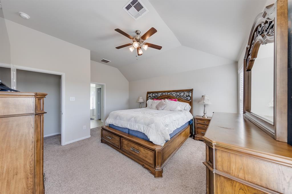 807 Rough Cut Court, Houston, Texas image 4