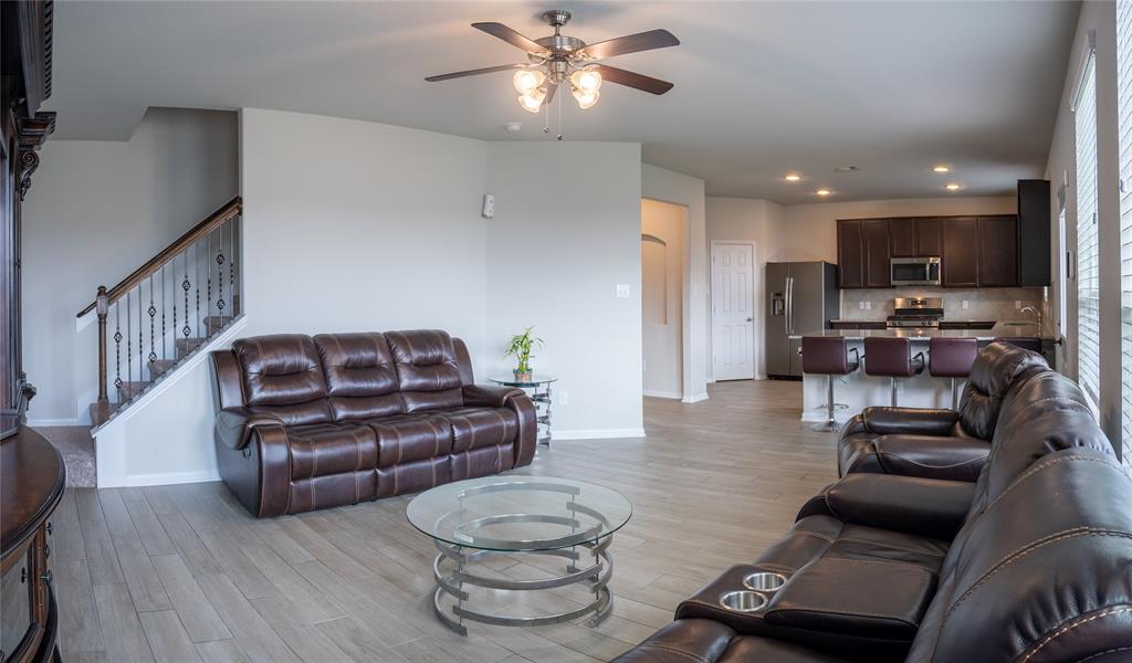 807 Rough Cut Court, Houston, Texas image 5