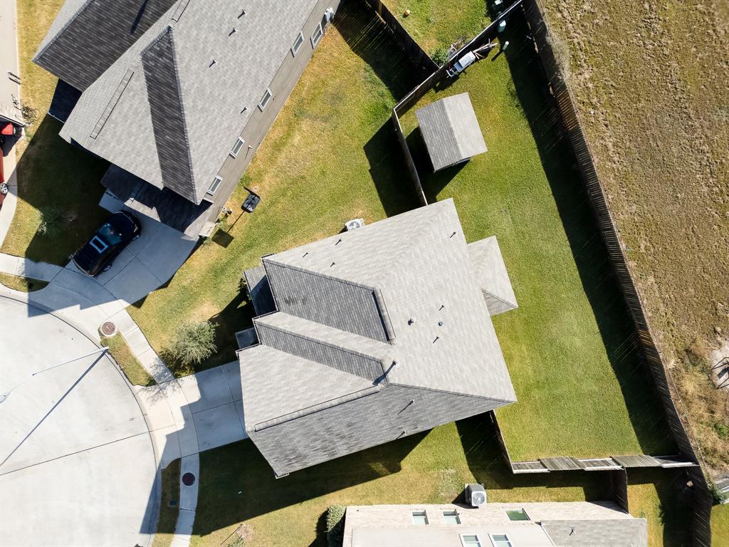 807 Rough Cut Court, Houston, Texas image 2
