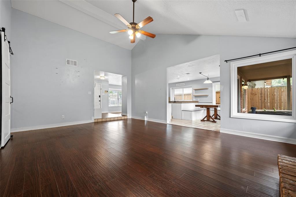 7611 Creekfield Drive, Spring, Texas image 6