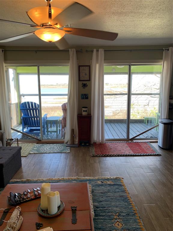 228 W Speckled Trout Loop, Palacios, Texas image 15