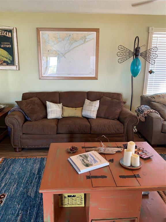 228 W Speckled Trout Loop, Palacios, Texas image 12