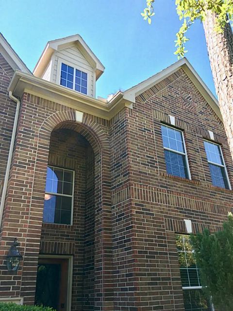 Townhouse in The Woodlands TX 23 Avenswood.jpg