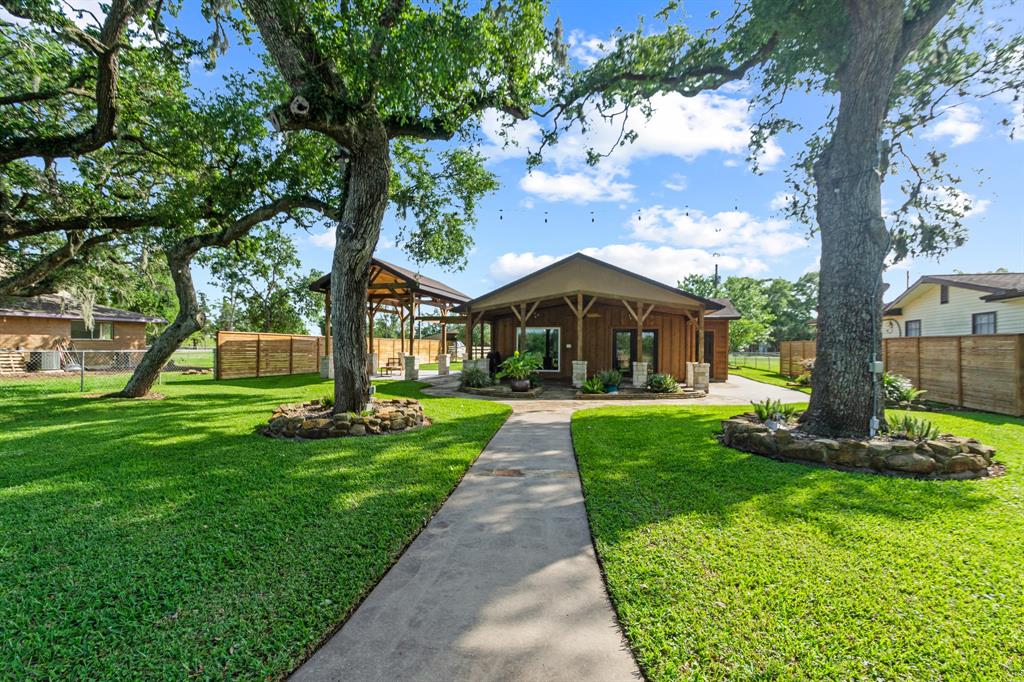 6642 County Road 659, Brazoria, Texas image 1