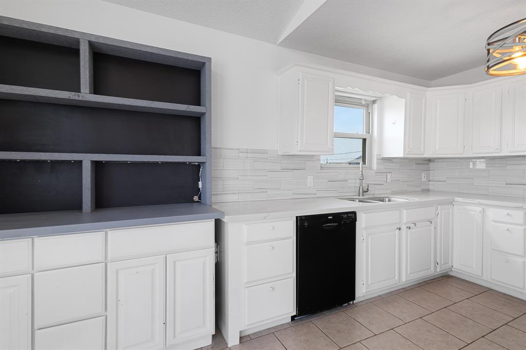 4014 Kent Drive, Galveston, Texas image 7