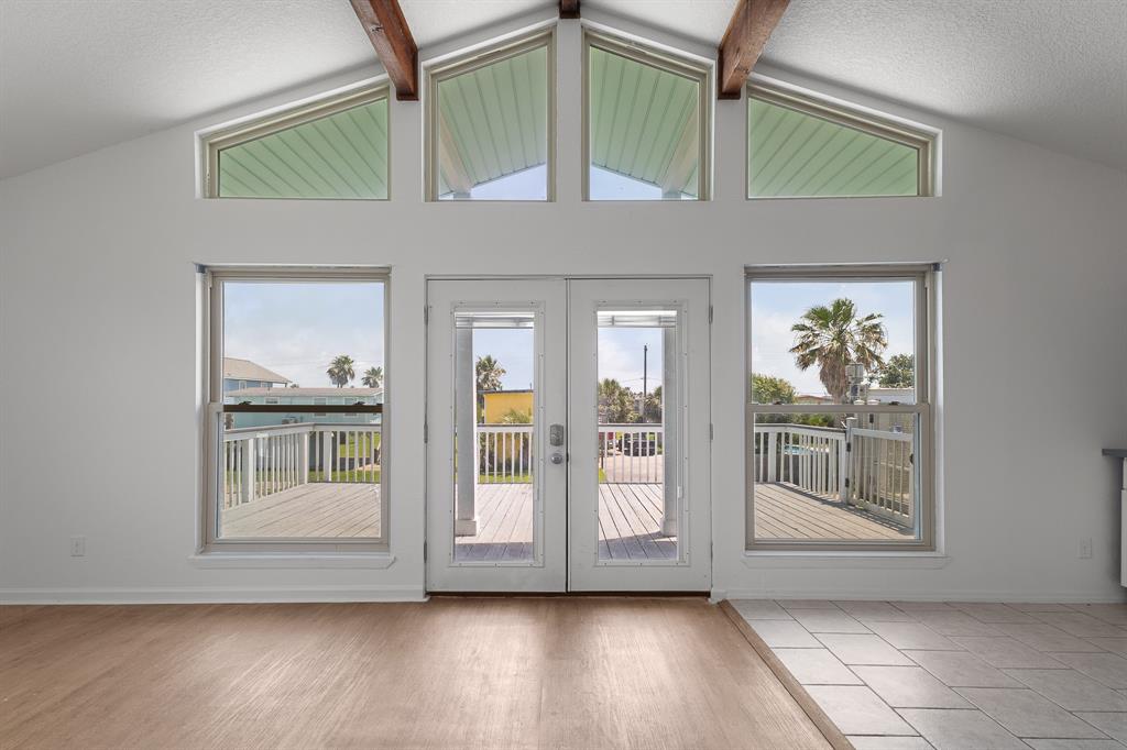 4014 Kent Drive, Galveston, Texas image 3