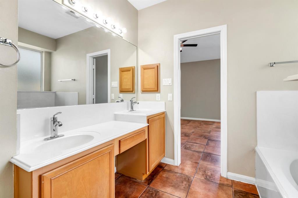 2315 Flint Brook Court, Fresno, Texas image 24