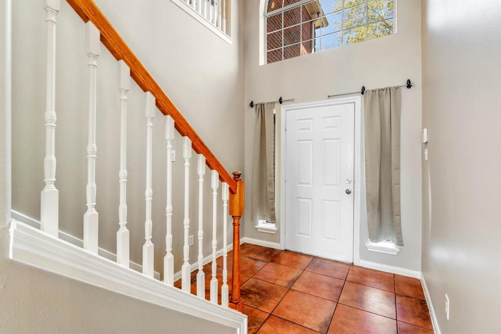 2315 Flint Brook Court, Fresno, Texas image 3