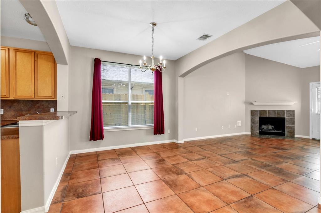 2315 Flint Brook Court, Fresno, Texas image 6