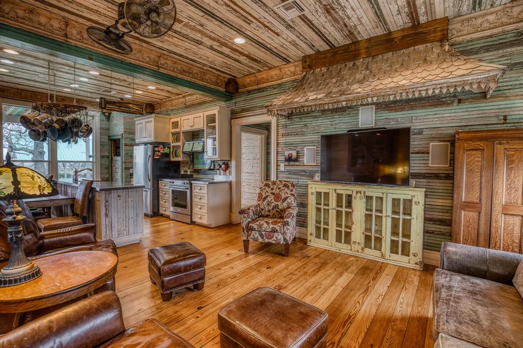 11630 Schuster Road, Round Top, Texas image 2